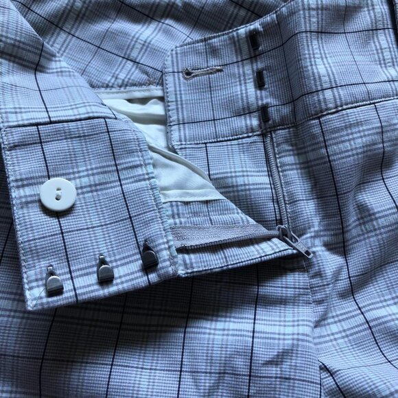 Express, Beige Plaid, Lightweight, Bermuda Shorts. Size 6 - Picture 4 of 7